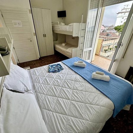 Hotel Napoleon Riccione Bagian luar foto