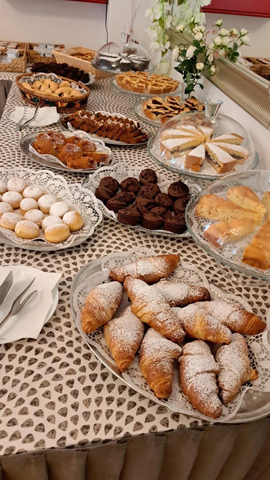Hotel Napoleon Riccione Bagian luar foto