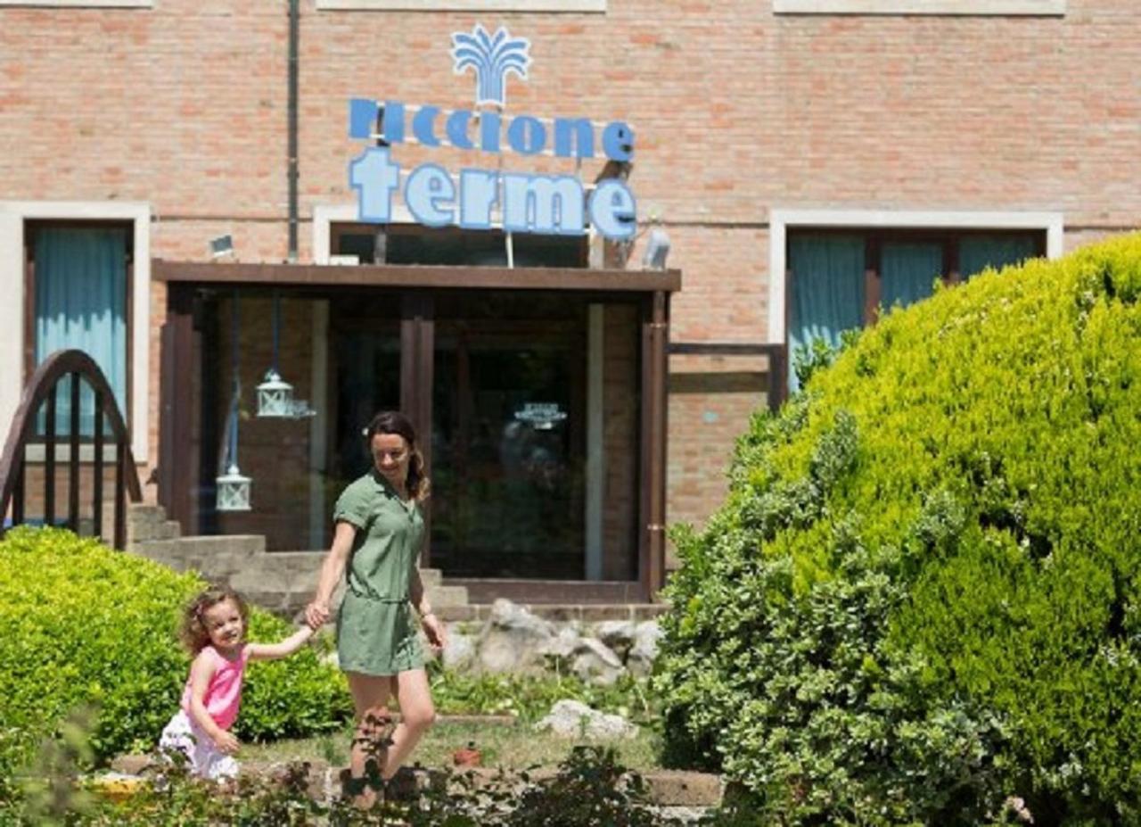 Hotel Napoleon Riccione Bagian luar foto