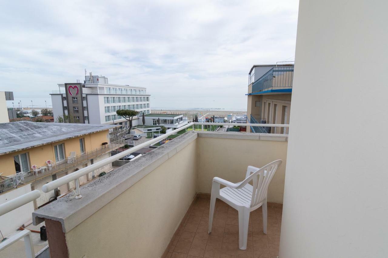 Hotel Napoleon Riccione Bagian luar foto